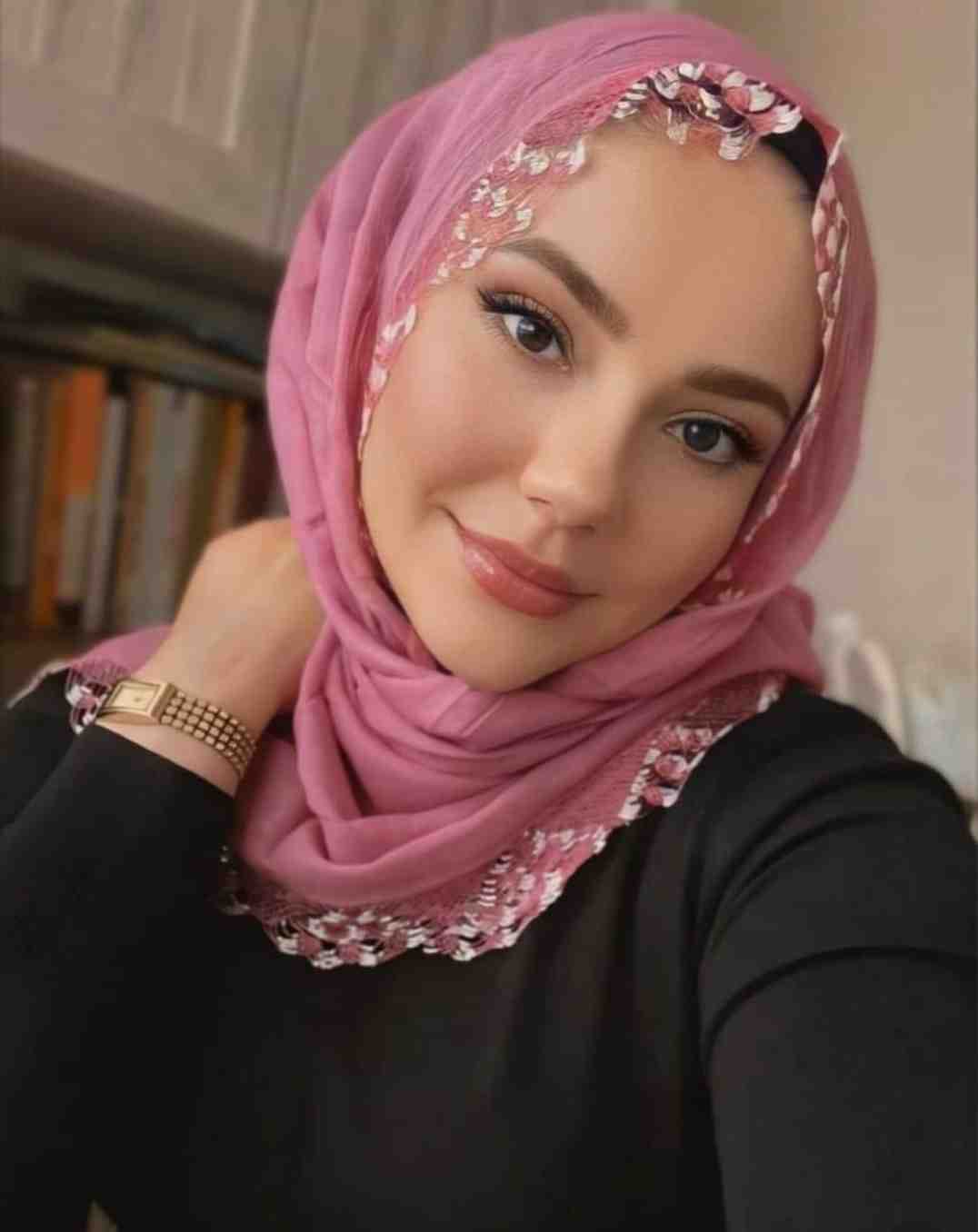 Kasaplı Kadın ve Sevgili Escort Alime