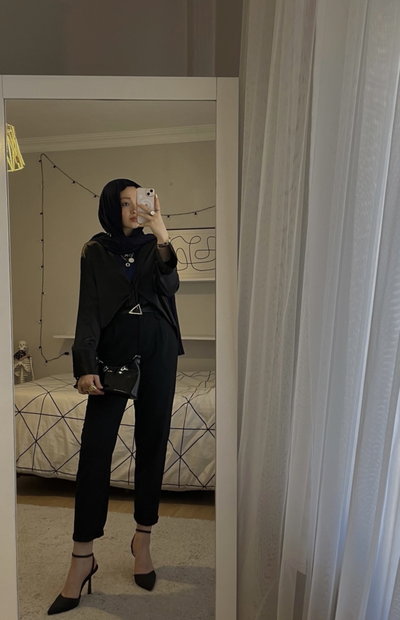 Killik Arabada Görüşen Escort Handan